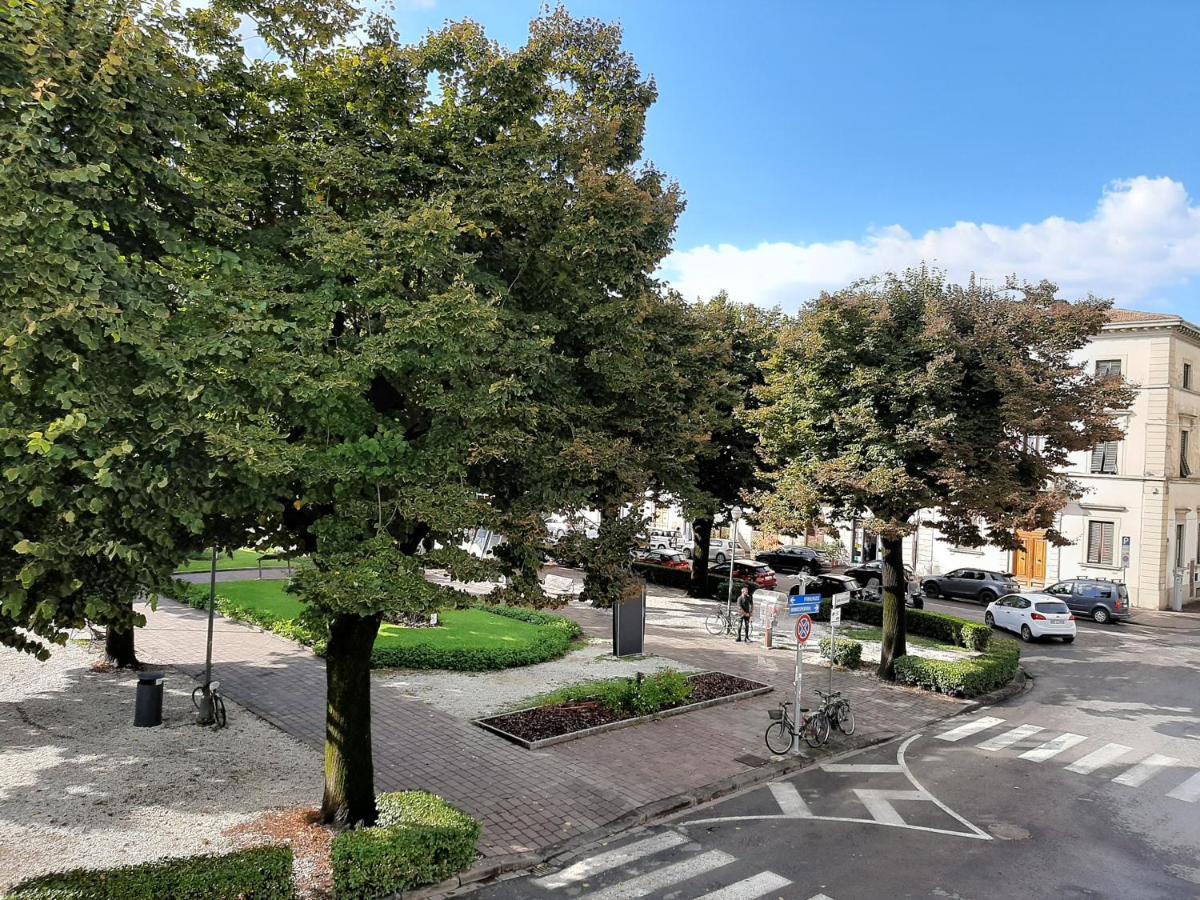Affittacamere Stazione Empoli Bagian luar foto